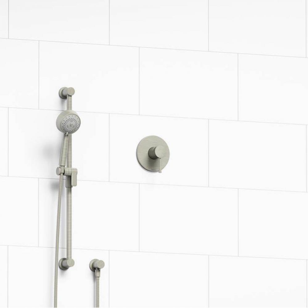 Type P (pressure balance) shower
